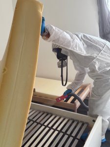 intervention punaise de lit sous le matelas